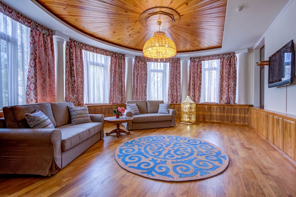 Luxury Suite photo 3