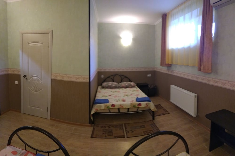 Economy Quadruple Room, 1 Bedroom photo 2