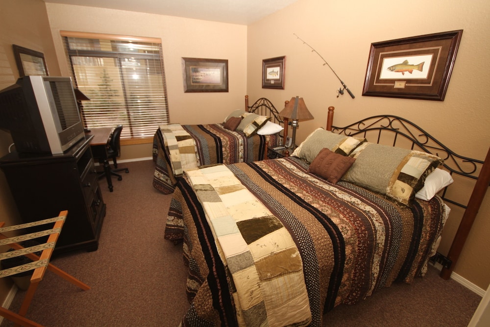 2-Bedroom Condo Near Ski Lifts photo 1