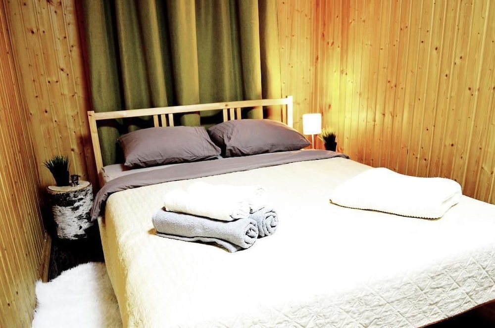 Traditional House, 2 Bedrooms photo 3