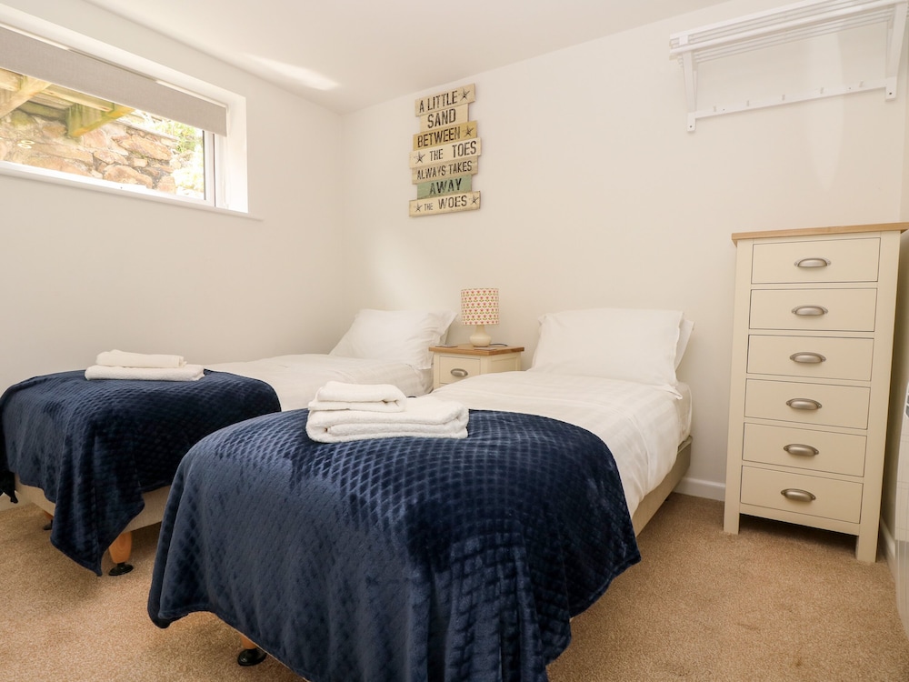 Villa, Ocean View (#203) photo 3