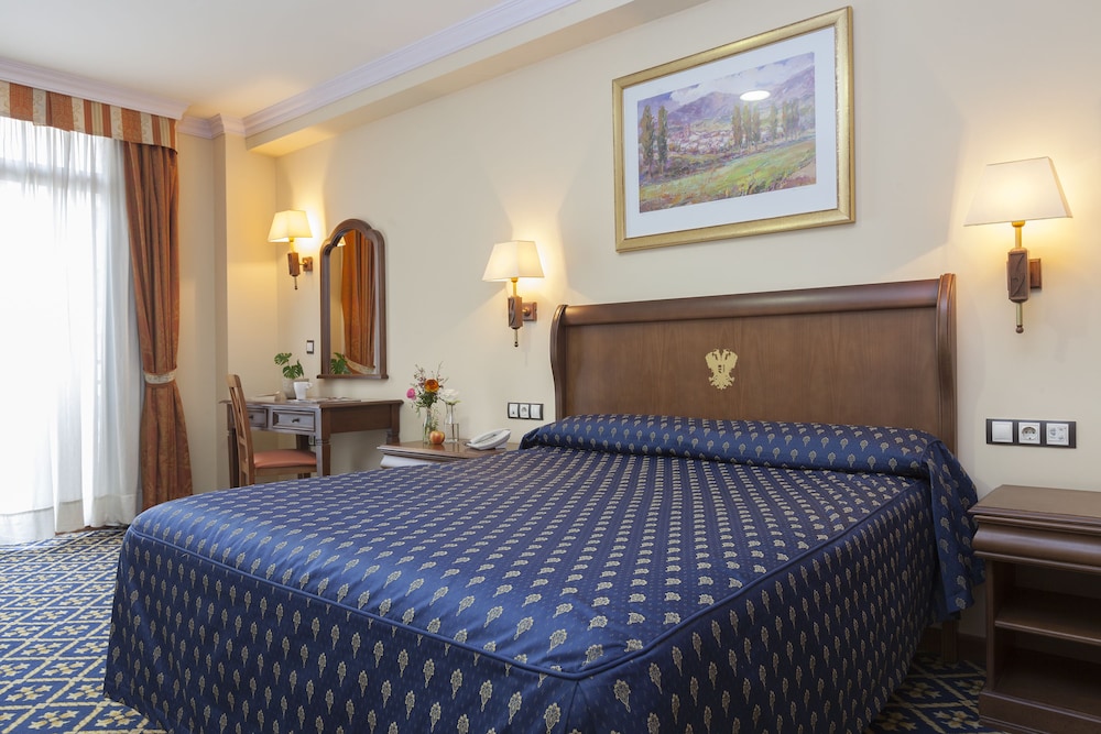 Standard Double Room - Photo 6