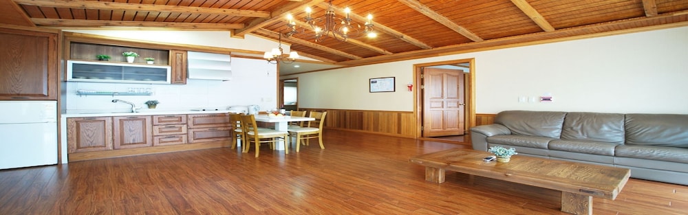 Royal Suite - Photo 1