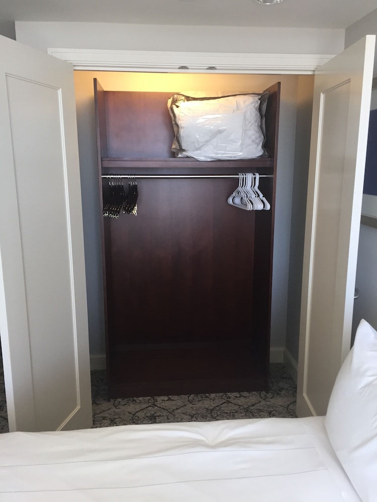 Luxury Condo, 2 Bedroom 2 Bathroom, Ocean View, Single Balcony, 4Counter Stools Kitchen Washer-Dryer photo 2