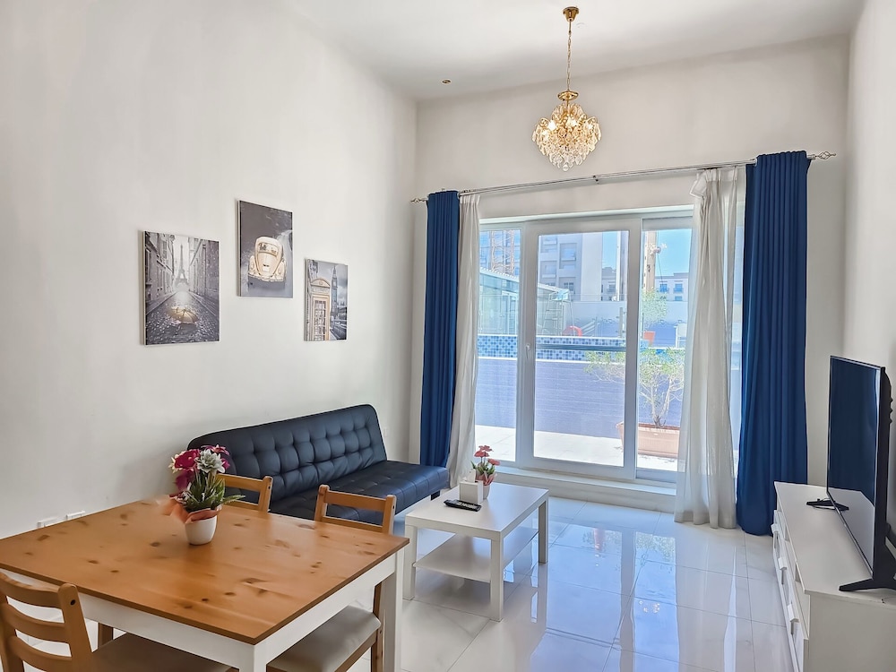 Deluxe Apartment, 1 King Bed with Sofa bed, Non Smoking photo 2