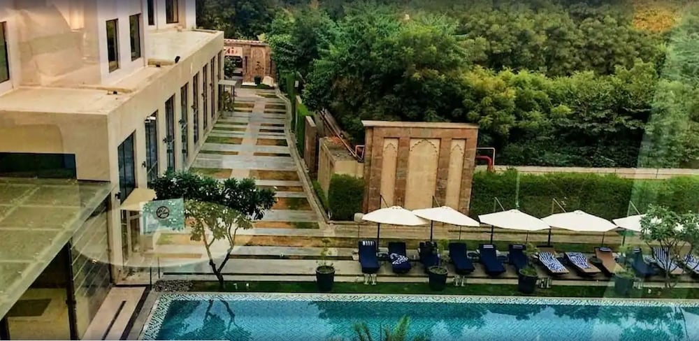 Premium Room, 2 Twin Beds, Pool View - Photo 3