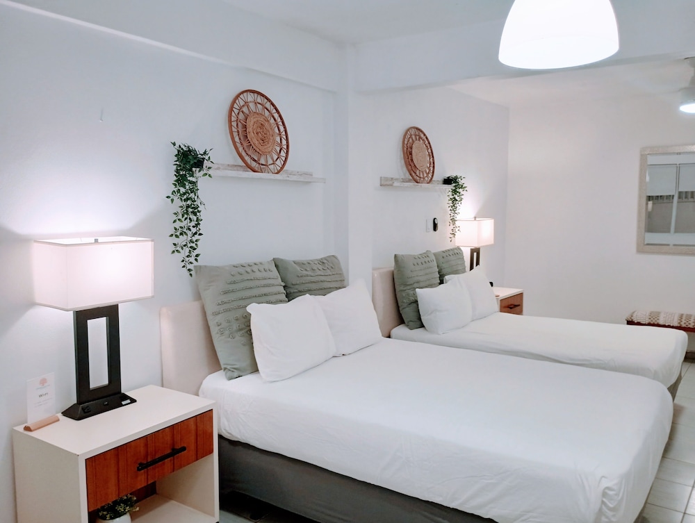 Basic Double Room, 2 Double Beds