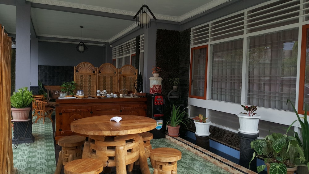Home Deluxe 1-4 Room photo 2