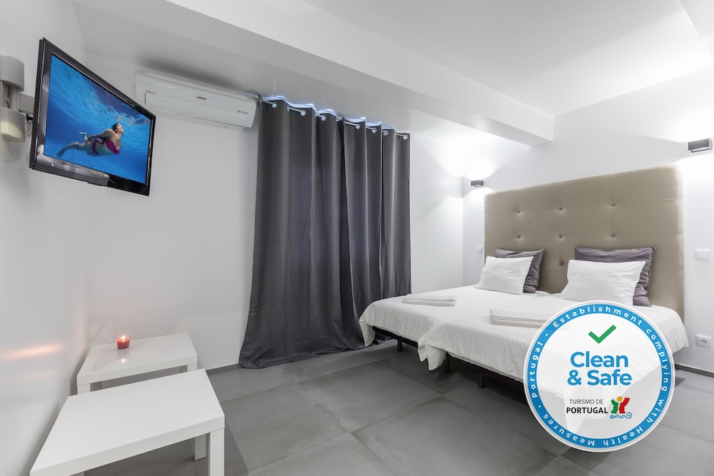 Apartment, 2 Bedrooms, Balcony, City View