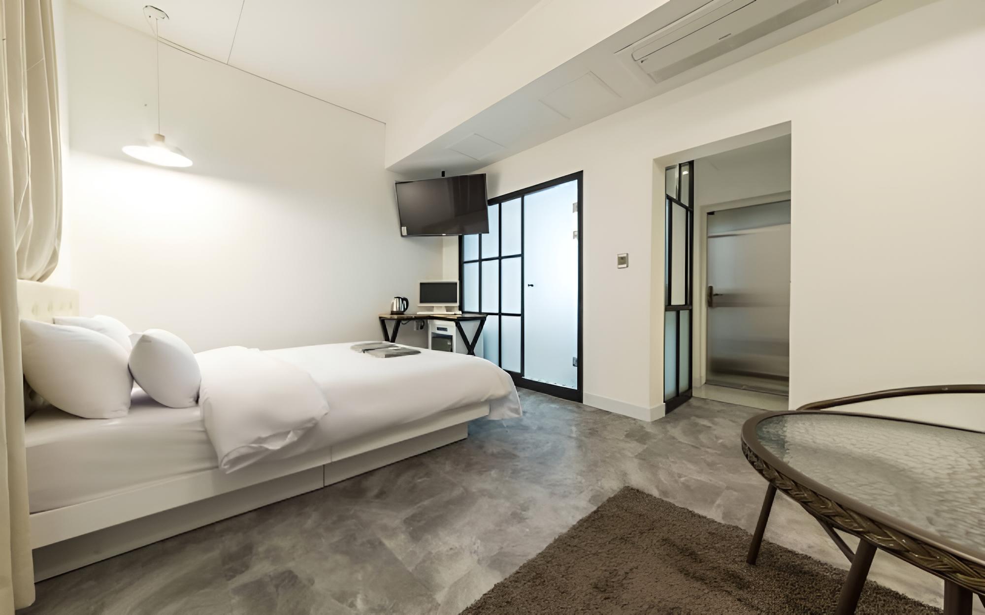 Room (No Smoking Stanard) photo 1