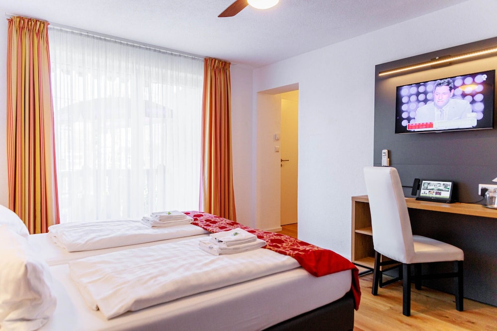 Superior Double Room, Balcony - Photo 2