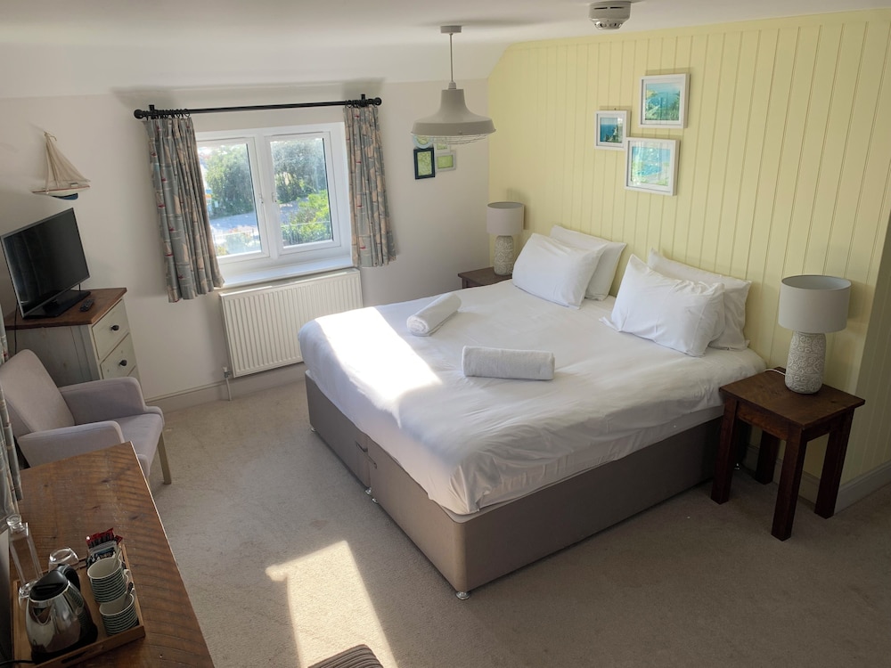 Deluxe Triple Room - Photo 1