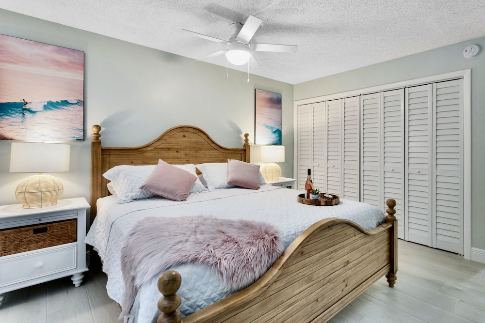 Condo, 3 Bedrooms, Ocean View photo 1