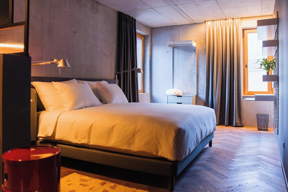 Room (780 hL)