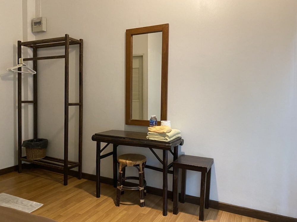 Fanned Double With Private Bathroom