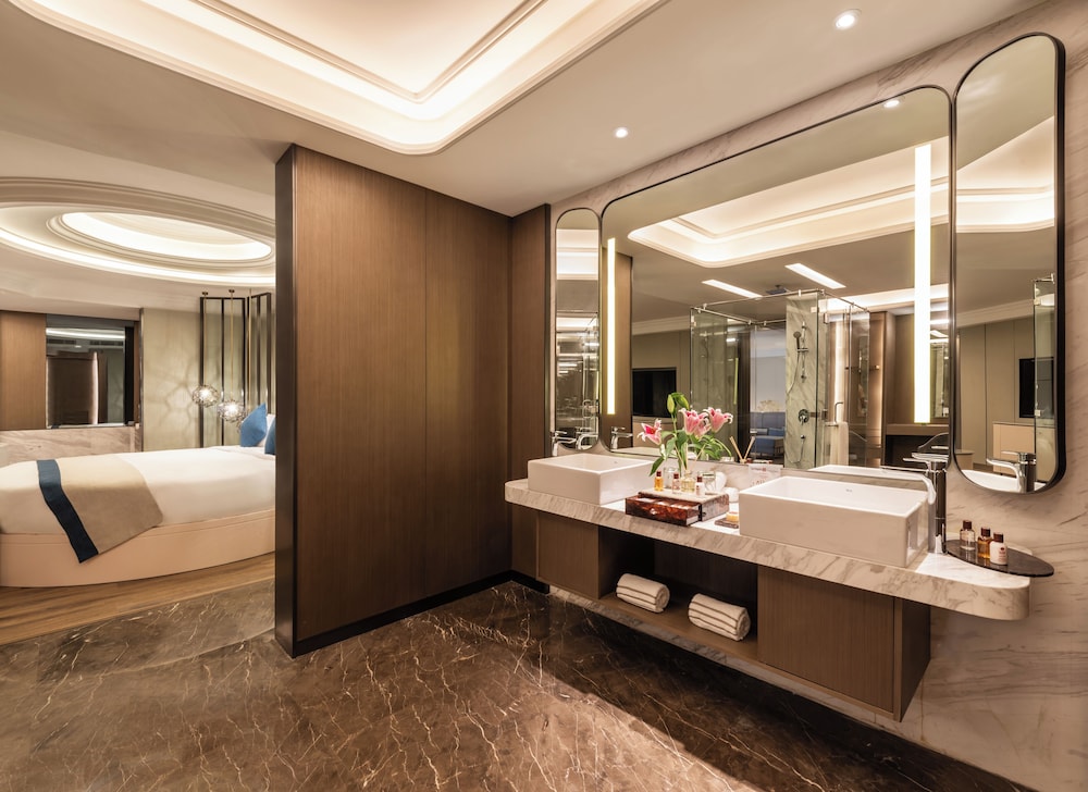 Royal Suite - Photo 4
