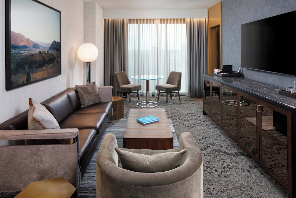Luxury Suite, 1 Bedroom, City View - Photo 4