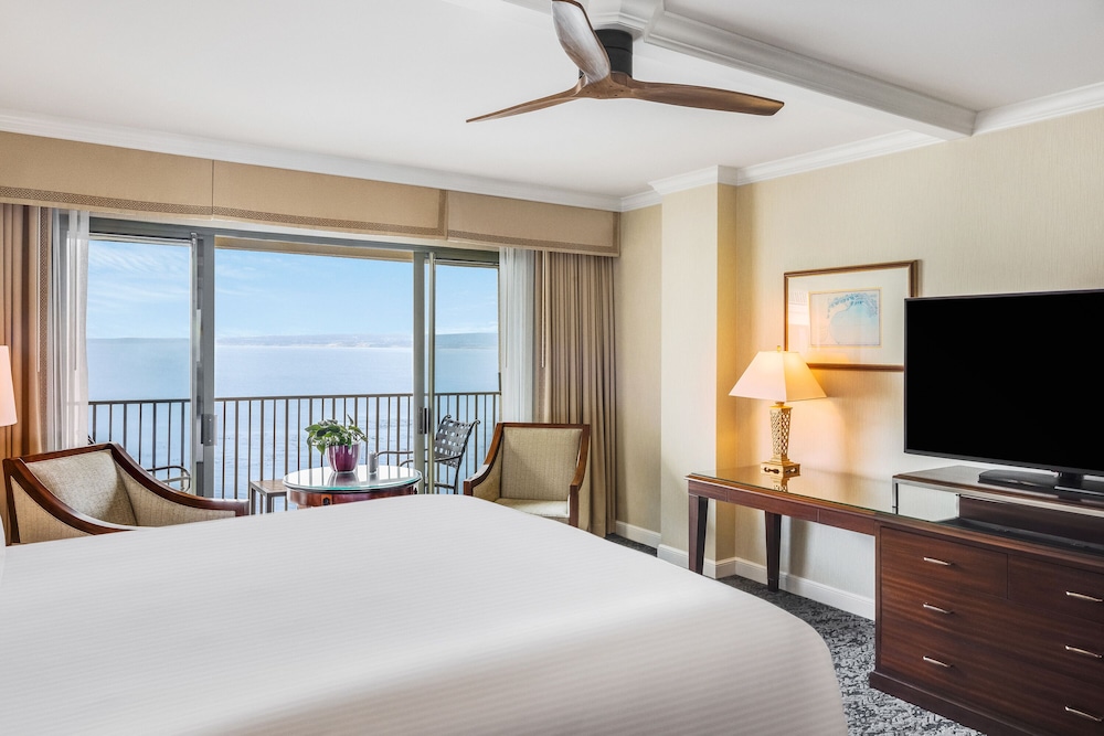 Room, 1 King Bed, Accessible, Ocean View (Balcony) - Photo 5