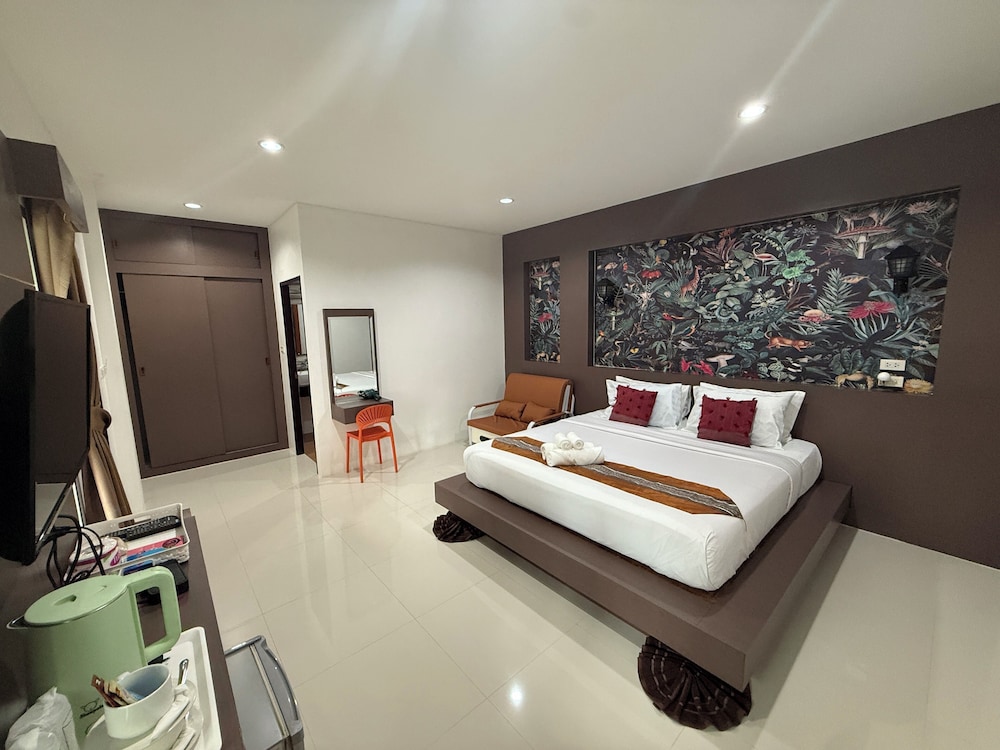 Family Room, Courtyard View