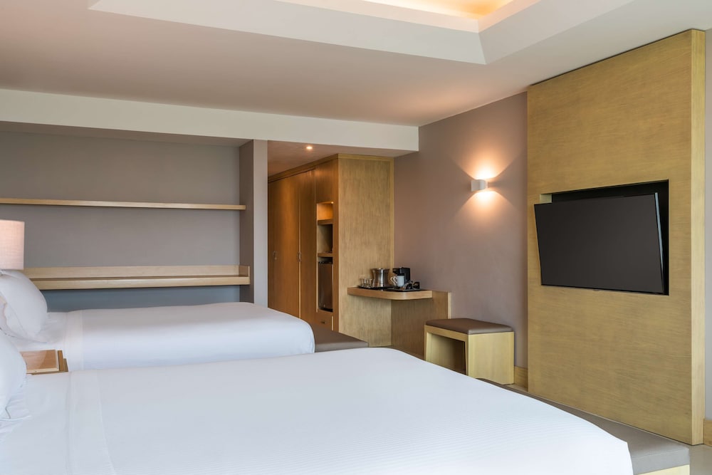 Executive Room, 2 Queen Beds - Photo 3