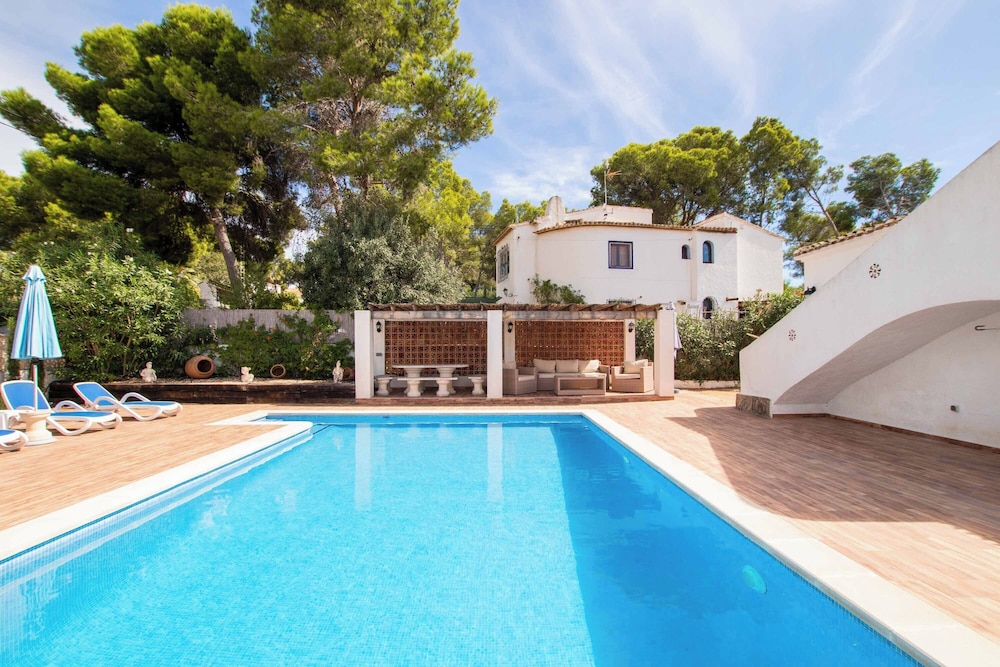 Villa (4 Habitaciones)