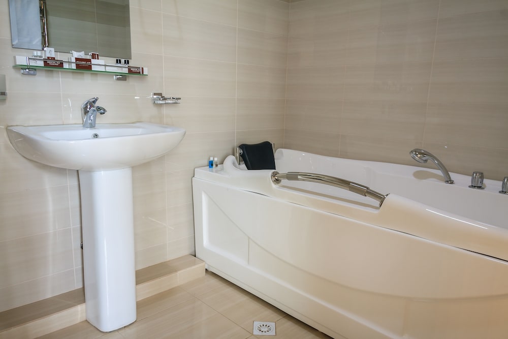 Junior Suite, Balcony - Photo 4