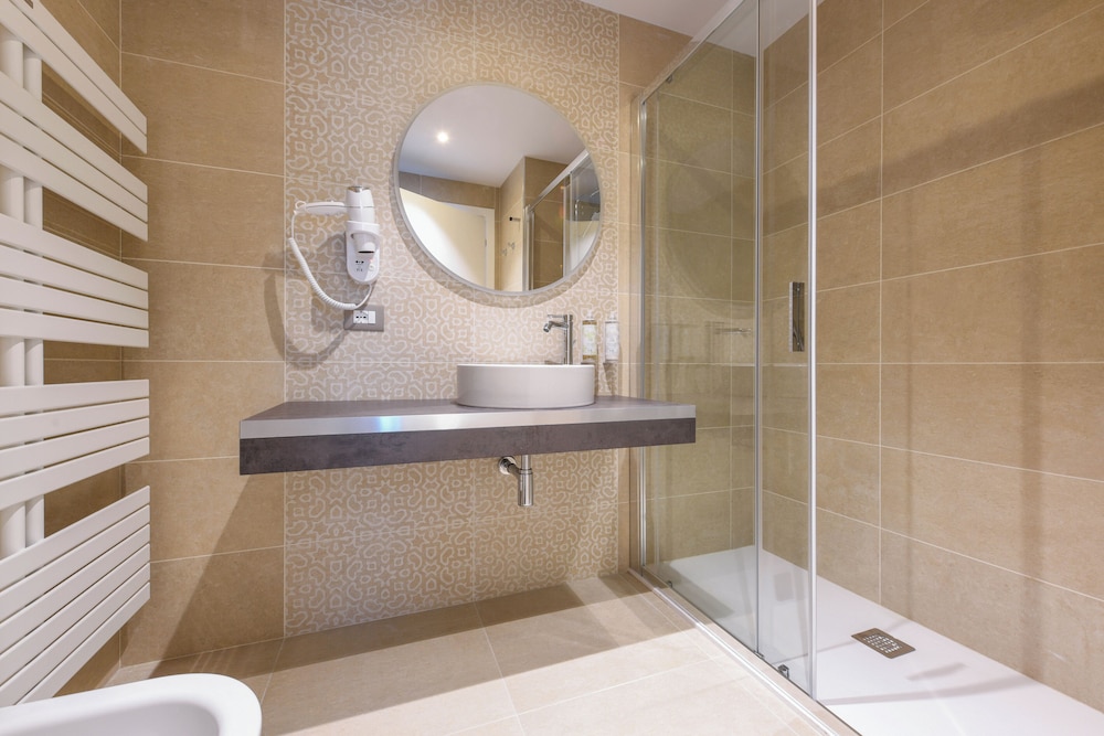 Exclusive Room - Photo 14