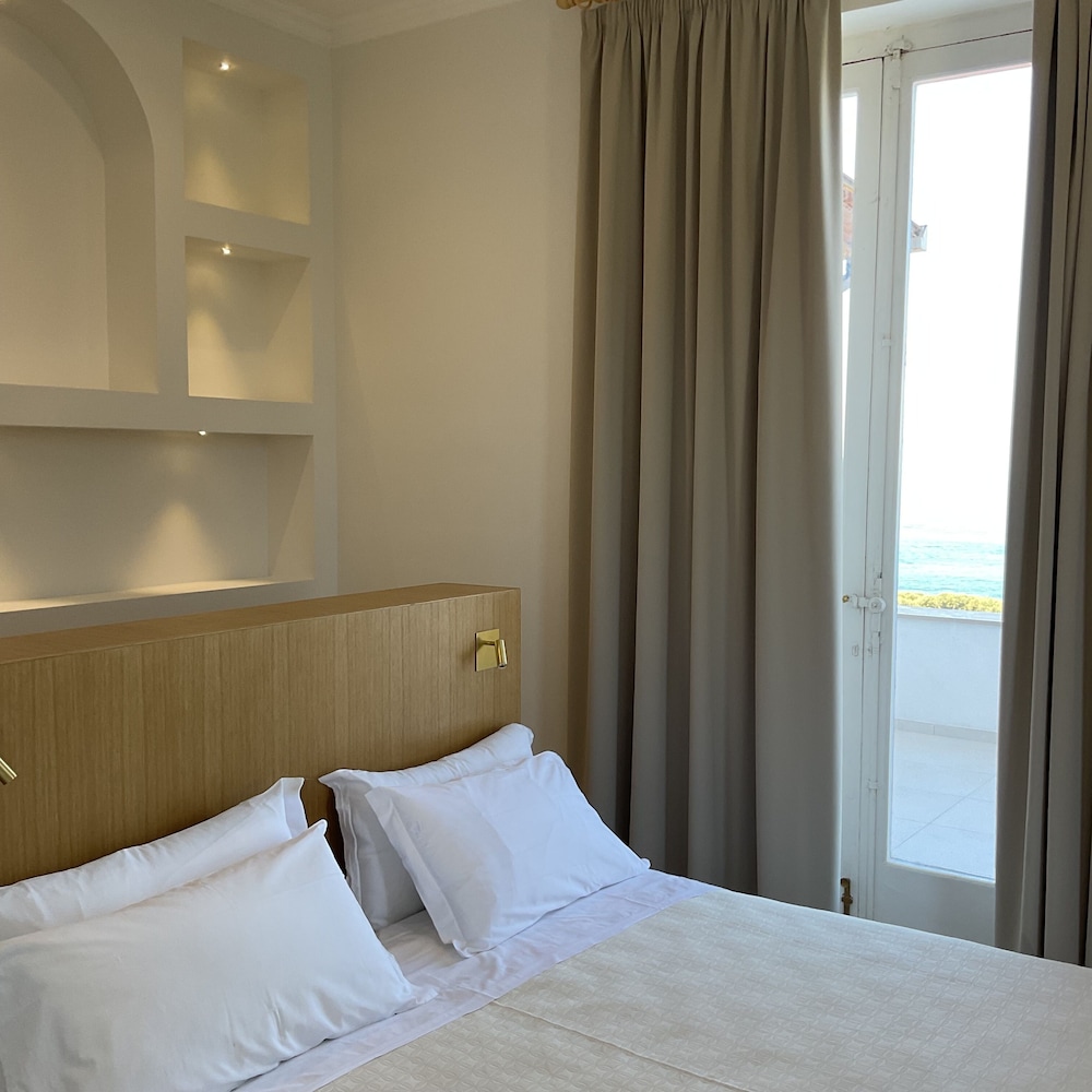 Deluxe Double Room, Balcony photo 2