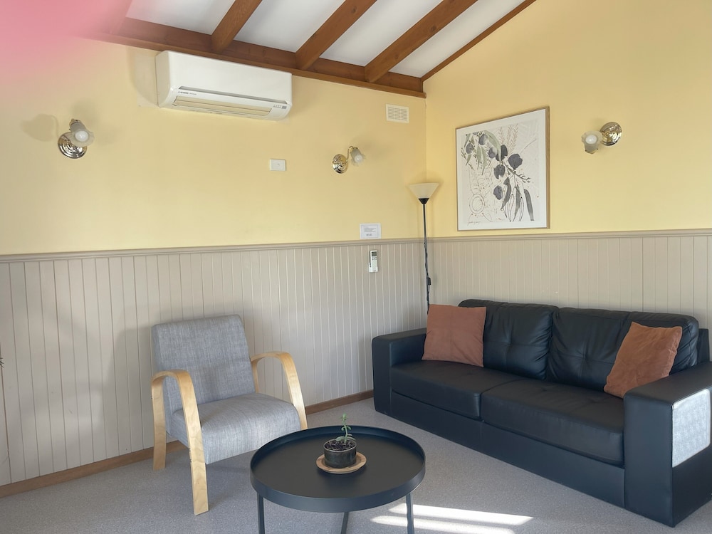 Executive Cabin photo 1