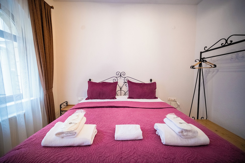Economic Triple Room (Garden View) - Photo 9