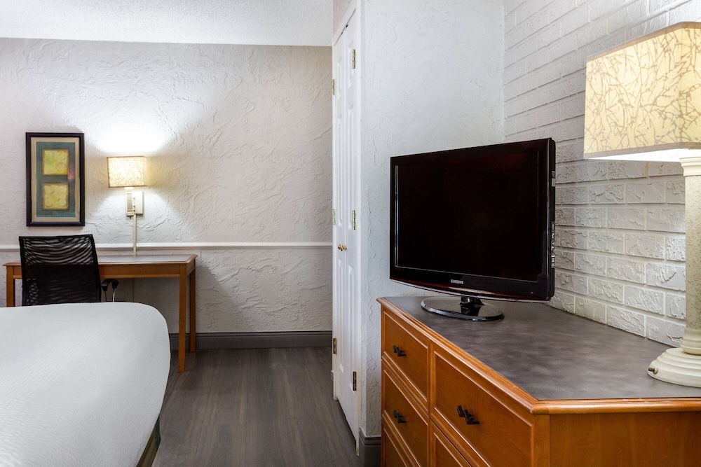 Deluxe Room, 2 Double Beds, Non Smoking - Photo 5