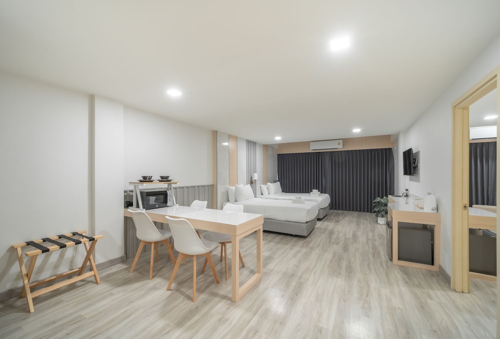 Family Suite, 2 Bedrooms - Photo 2