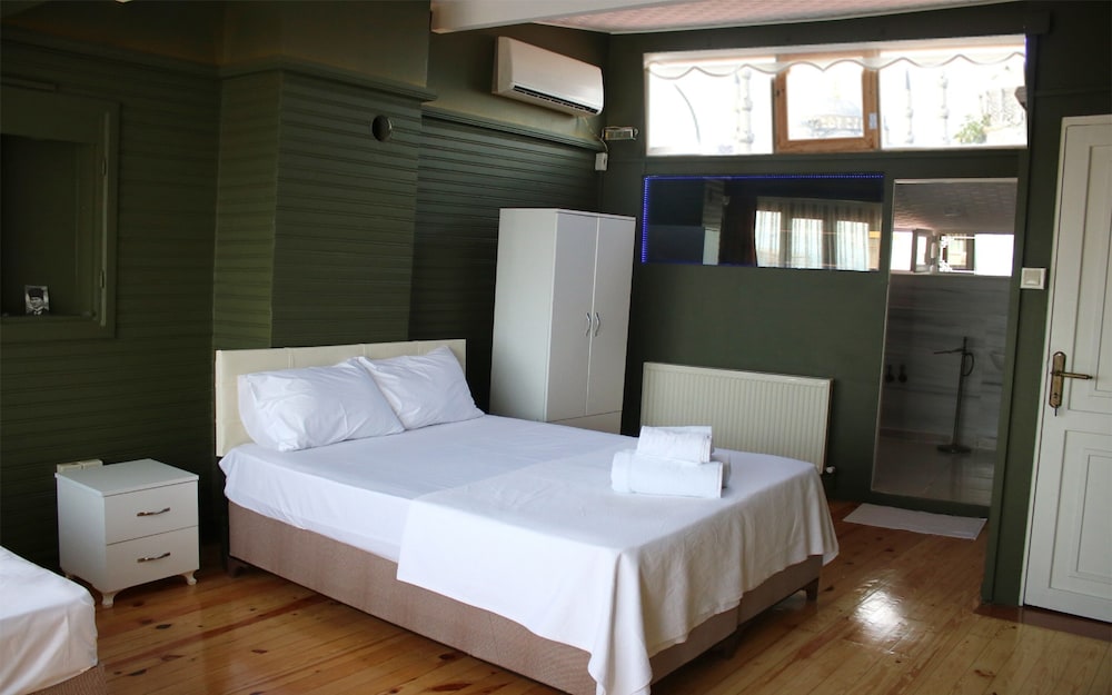 Superior Double or Twin Room, Sea View photo 1