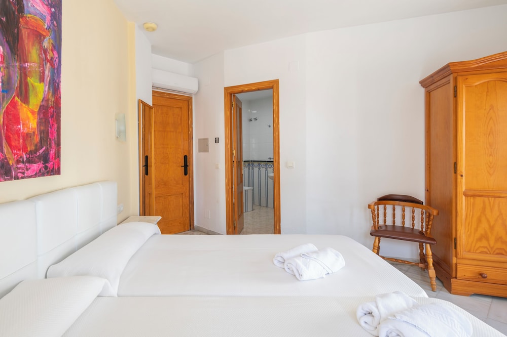 Economy Double or Twin Room - Photo 1