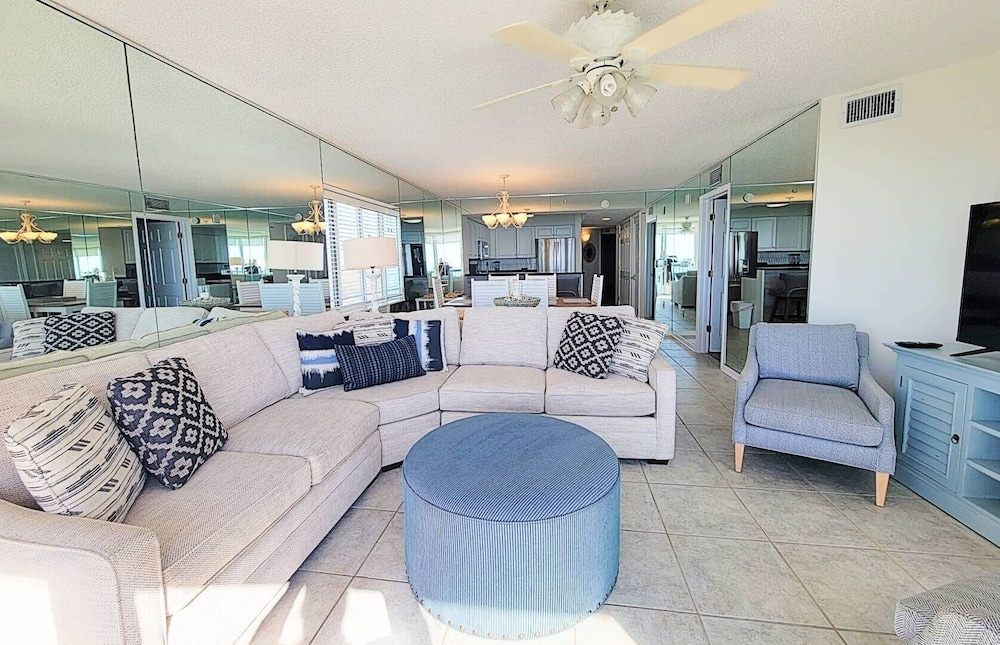 Condo, 4 Bedrooms