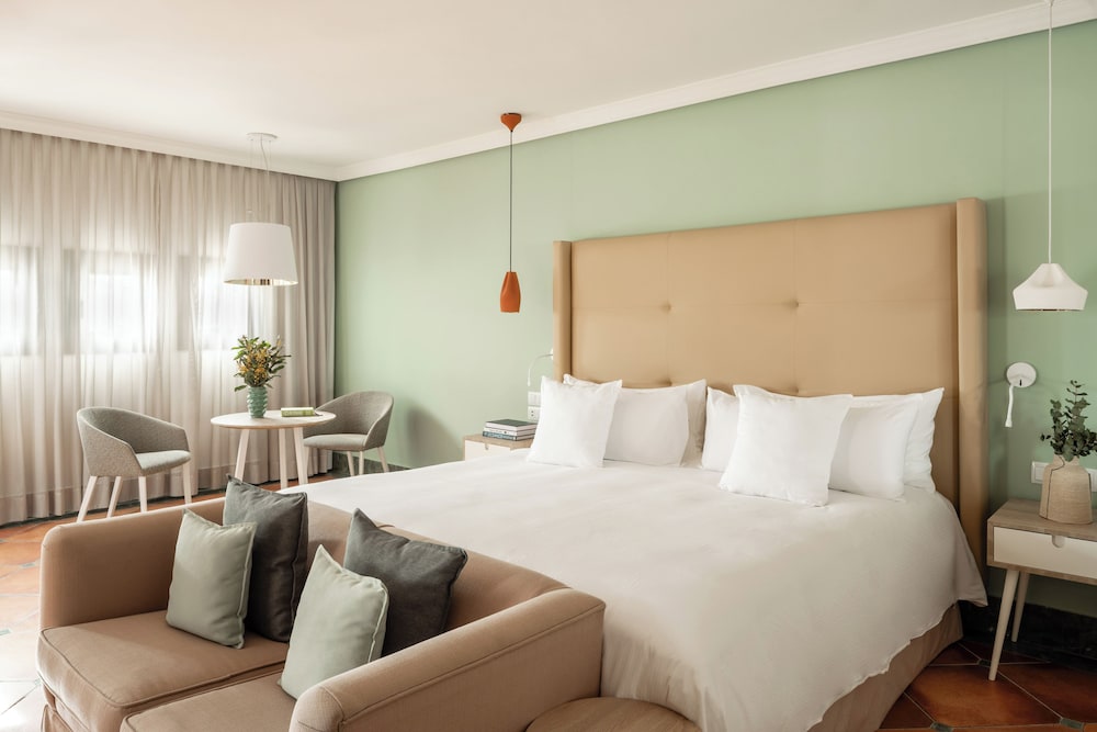 Room (Red Level One Bedroom Suite (2+2)) Room (Red Level One Bedroom Suite (2+2))