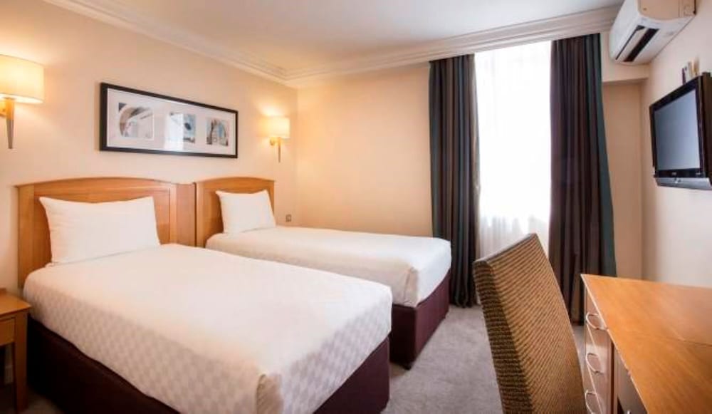 Standard Twin Room photo 3
