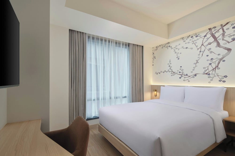 Superior Room, 1 Queen Bed