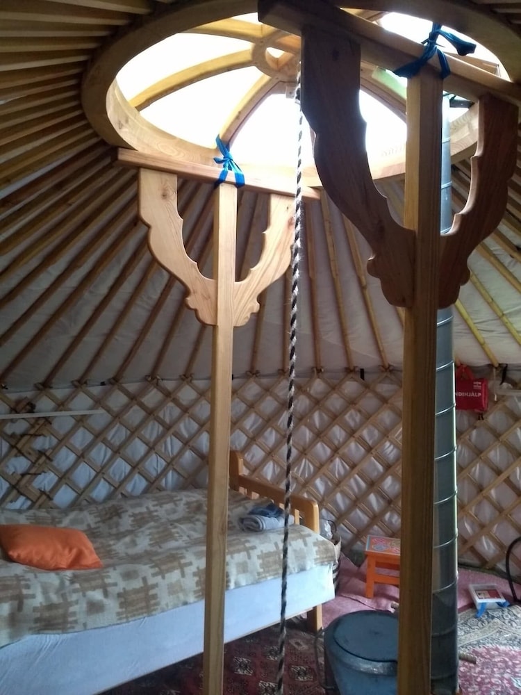 Tent - Photo 2