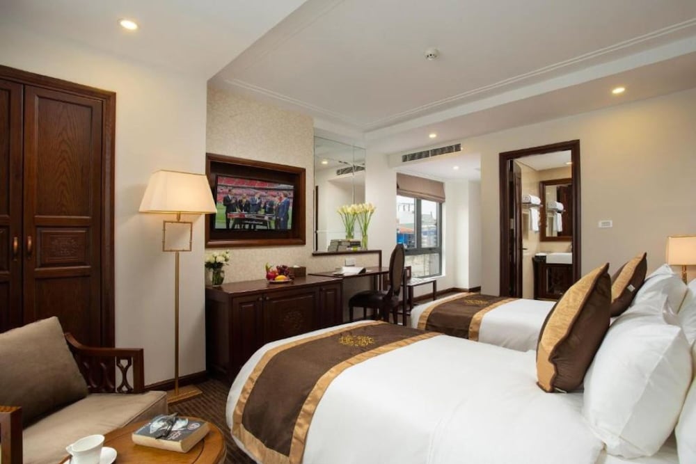 Junior Room, 2 Twin Beds, City View photo 3