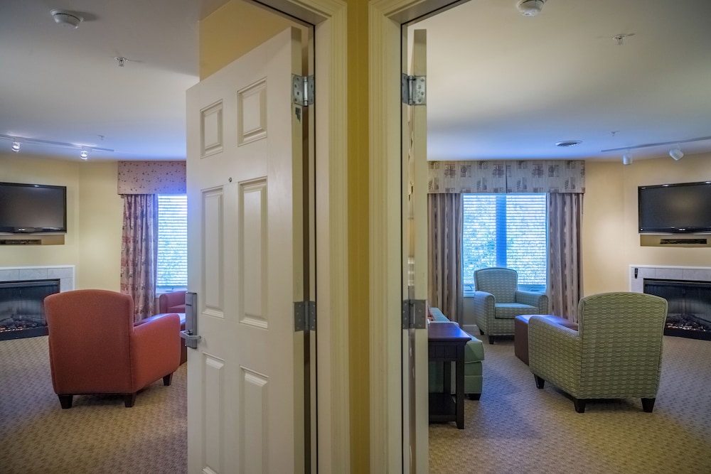 Deluxe Two Bedroom Suite photo 1