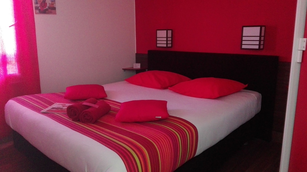 Standard Room, 1 Double Bed photo 3