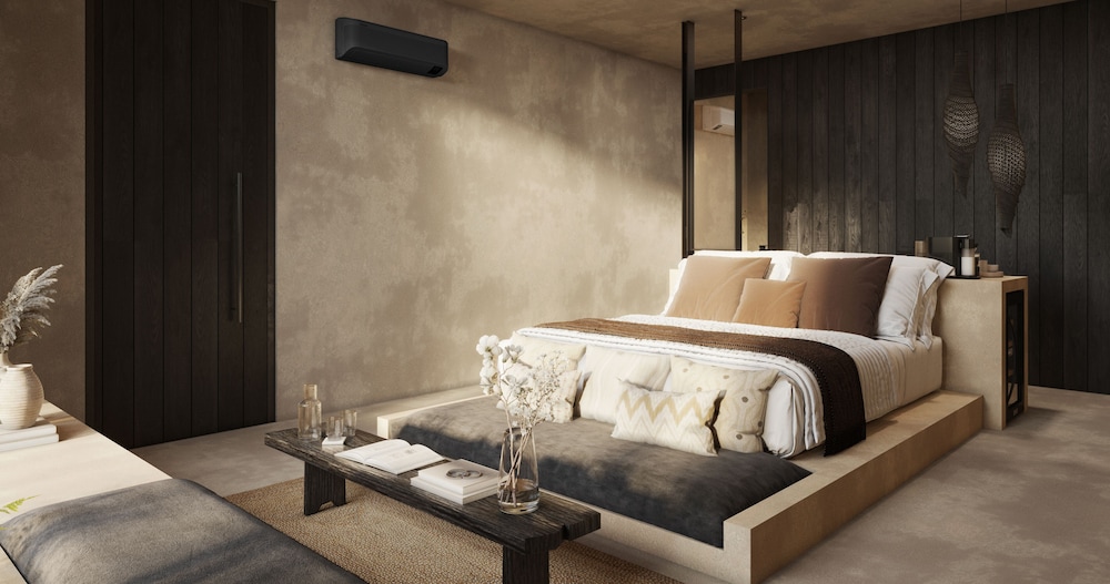 Canopy Suite + Private Balcony photo 2
