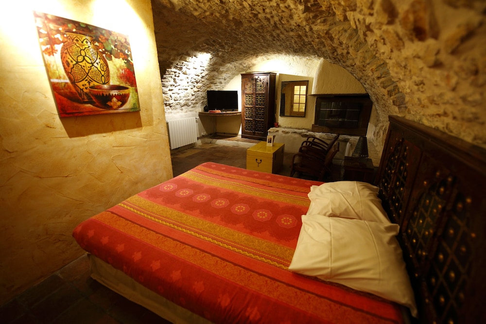 Family Double Room, Non Smoking, Courtyard Area (Le Foyer) photo 1