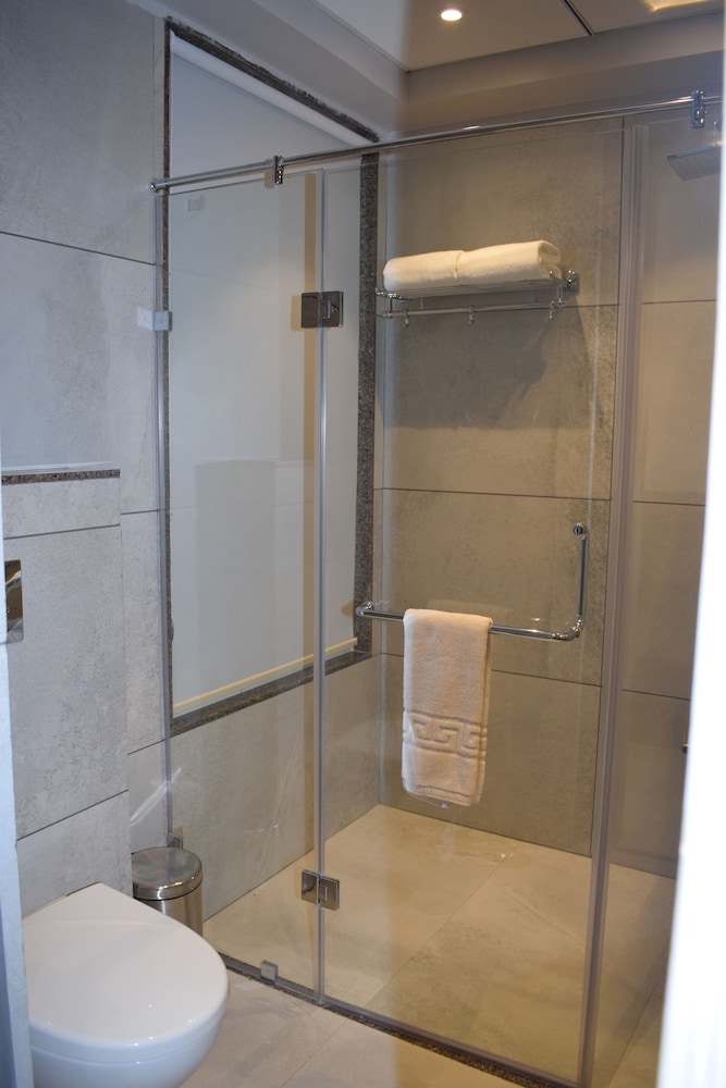 Deluxe Room - Photo 3