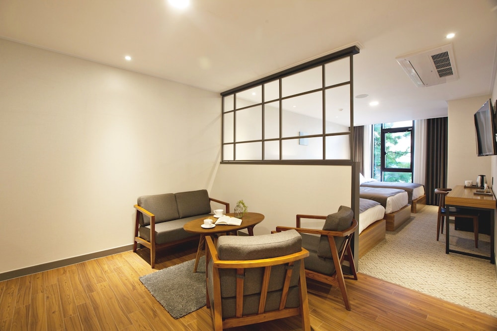 Family Triple Room photo 2