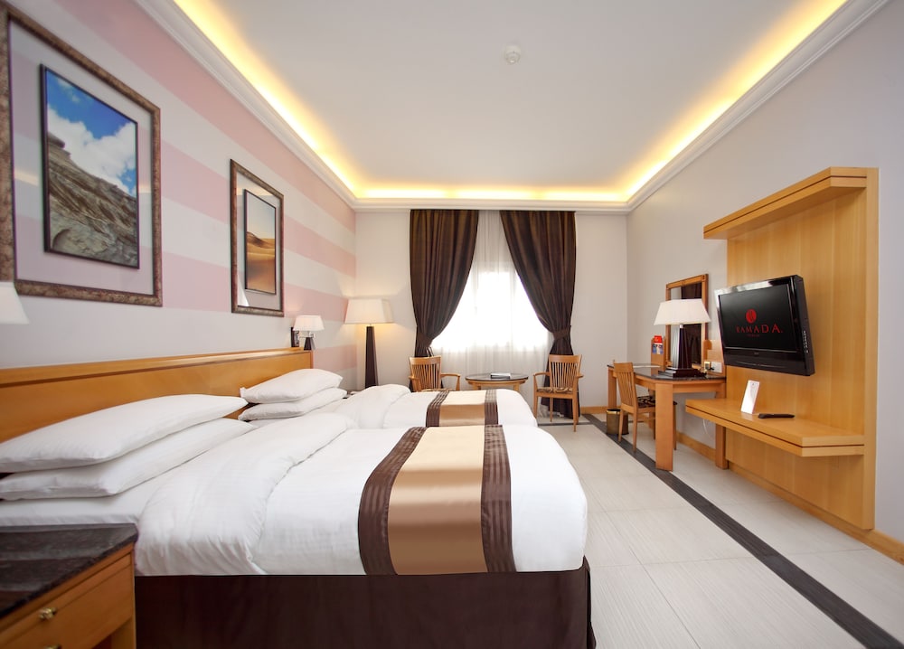Executive Room, 1 King Bed photo 3