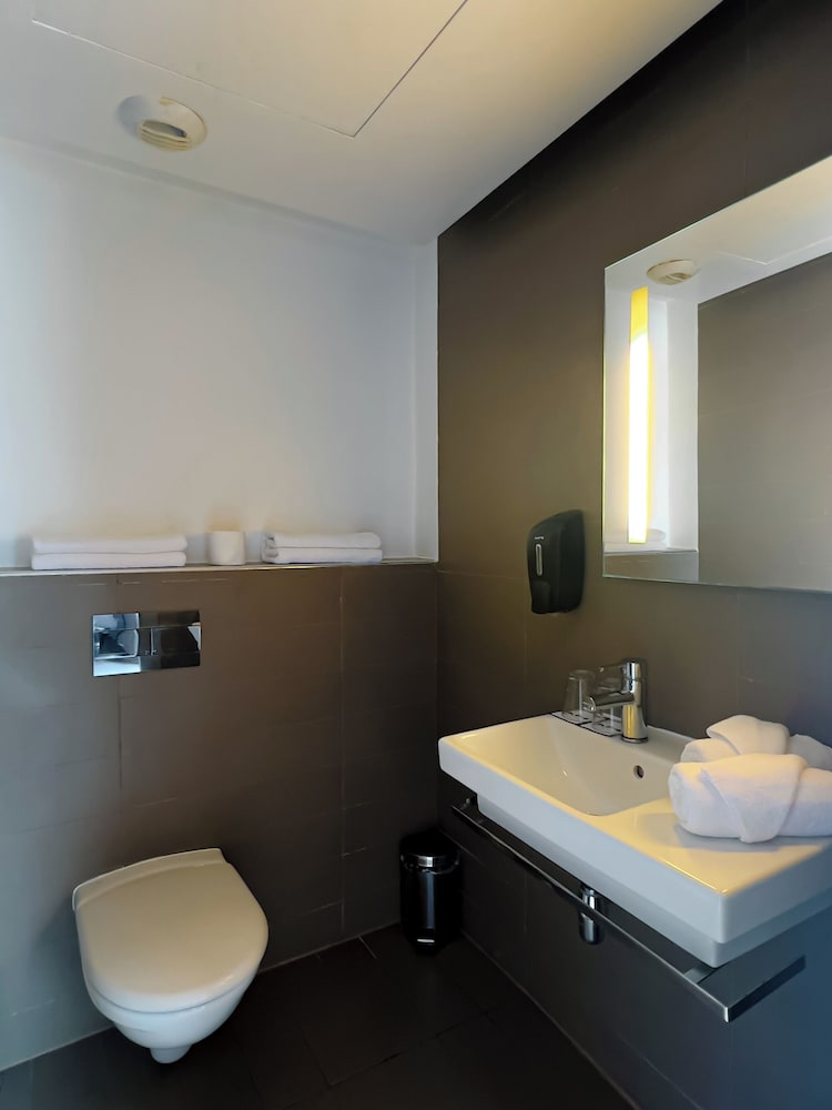 Superior Twin Room photo 3