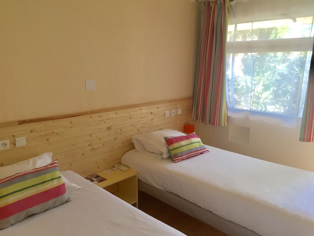 Double or Twin Room - Photo 1
