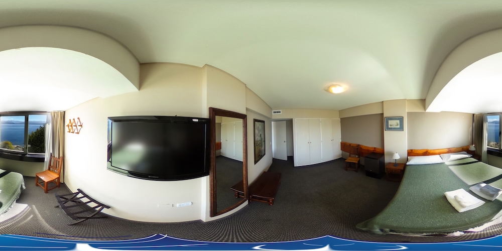 Quadruple Room, Lake View